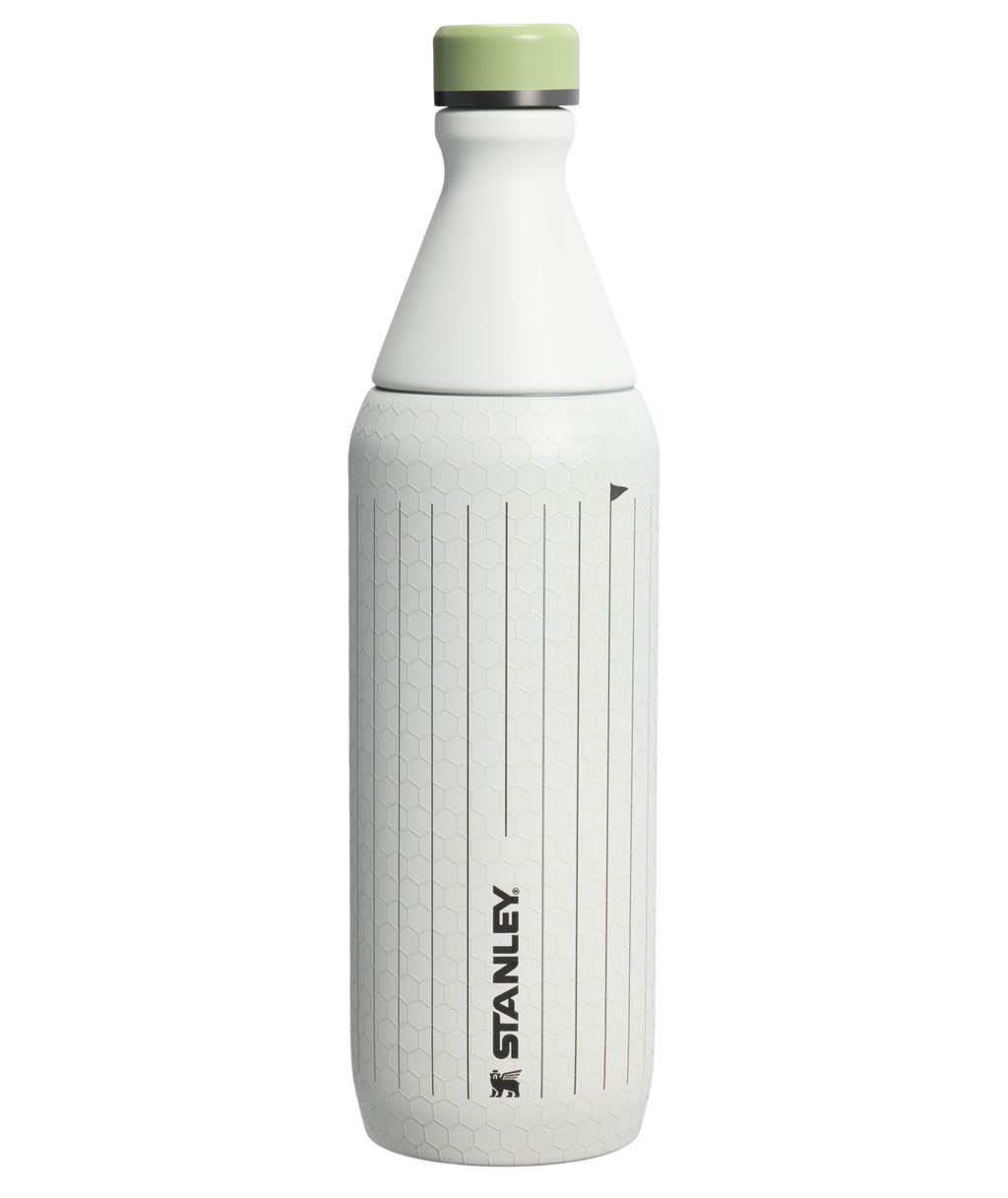 The Stanley 1913 x Nelly Korda All Day Slim Bottle