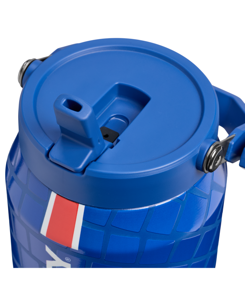 Stanley 1913 x Paris Saint-Germain The IceFlow™ Flip Straw 2.0 Jug